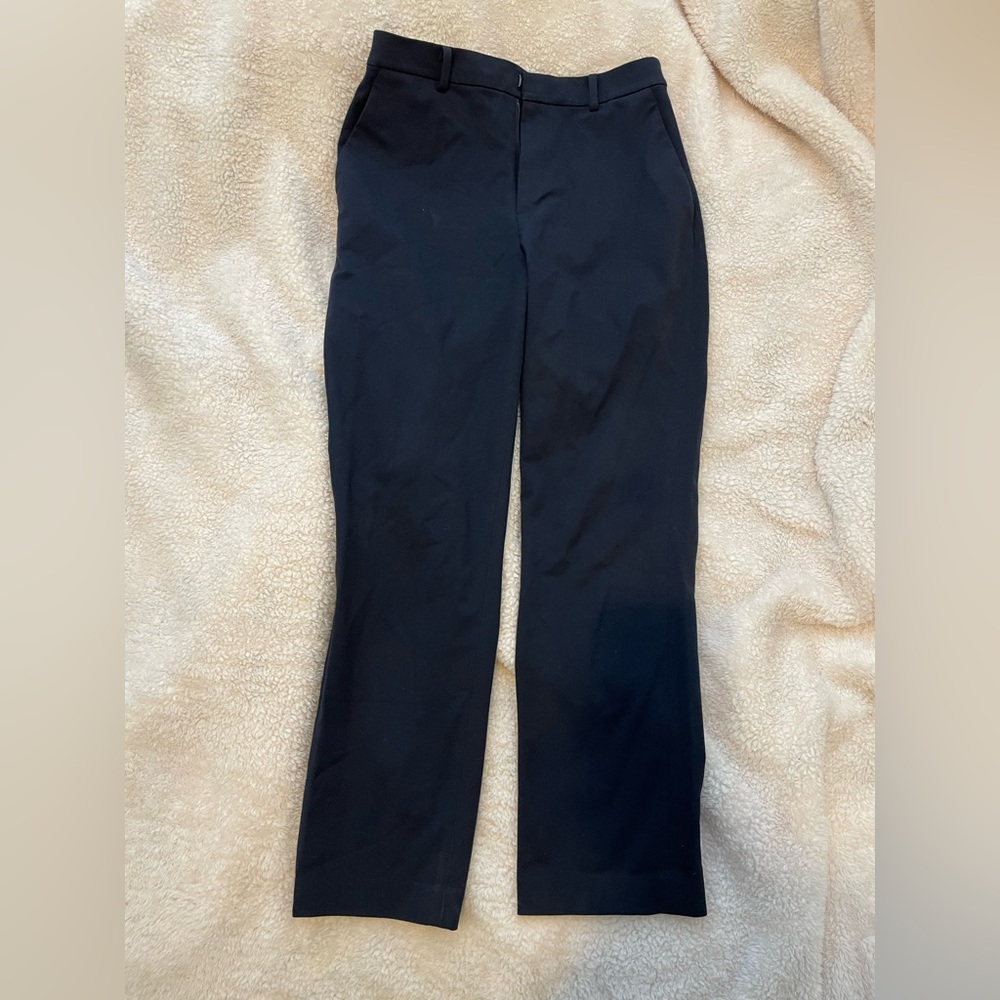 Uniqlo Smart Ankle Pants (2-Way Stretch) in navy